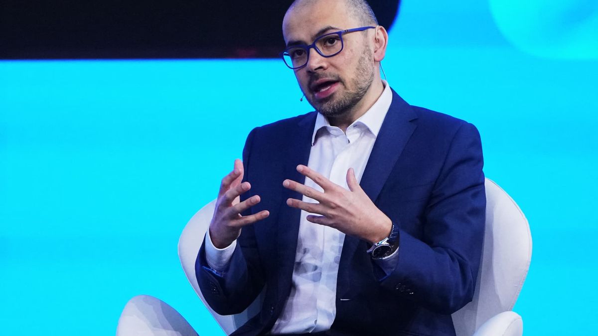 Deepseek’s AI model is ‘the best work’ out of China but the hype is ‘exaggerated,’ Google Deepmind CEO says