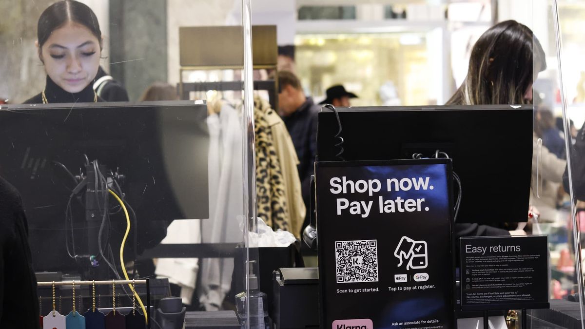 Consumers love buy now, pay later loans. Here’s why banks and credit card companies are wary of them Consumers love buy now, pay later loans. Here’s why banks and credit card companies are wary of them