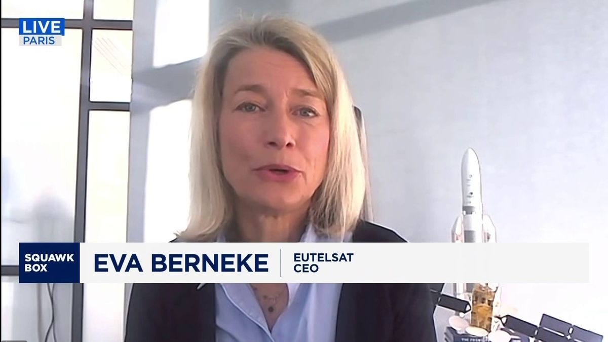 France is betting Eutelsat can become Europe's answer to Starlink — but experts aren't convinced 1 Increased government investment needed to support European satellite sector, says Eutelsat CEO
