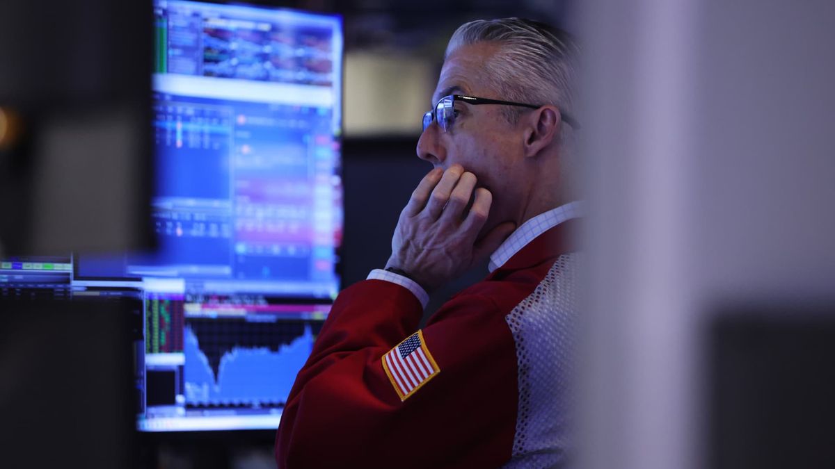 CNBC Daily Open: Flying blind in markets and the economy