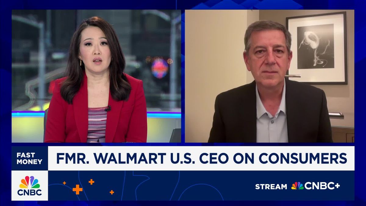 Walmart's former U.S. CEO Bill Simon thinks retailer can easily absorb tariff costs, criticizes its 'doom and gloom' commentary 1 Walmart is best poised to weather the tariffs, says former Walmart U.S. CEO Bill Simon
