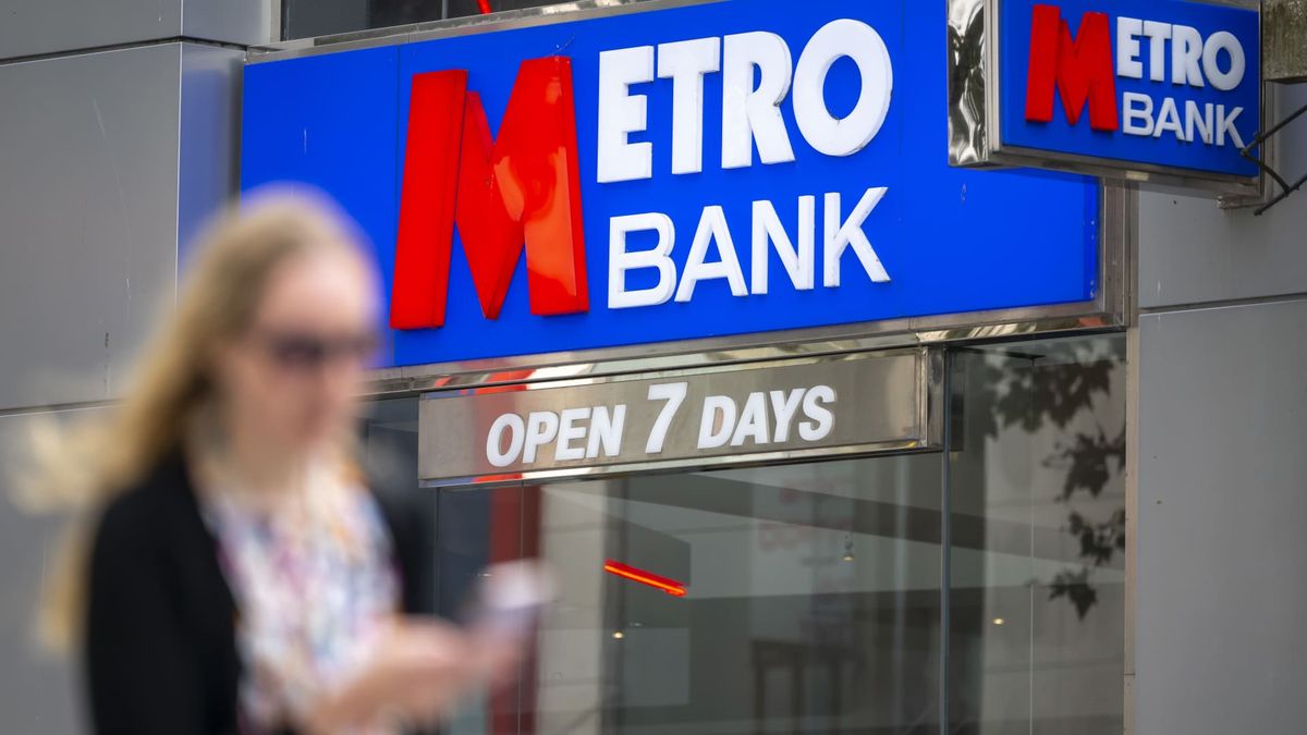 UK’s embattled Metro Bank expected to struggle to raise capital with ‘no easy solutions’ UK’s embattled Metro Bank expected to struggle to raise capital with ‘no easy solutions’