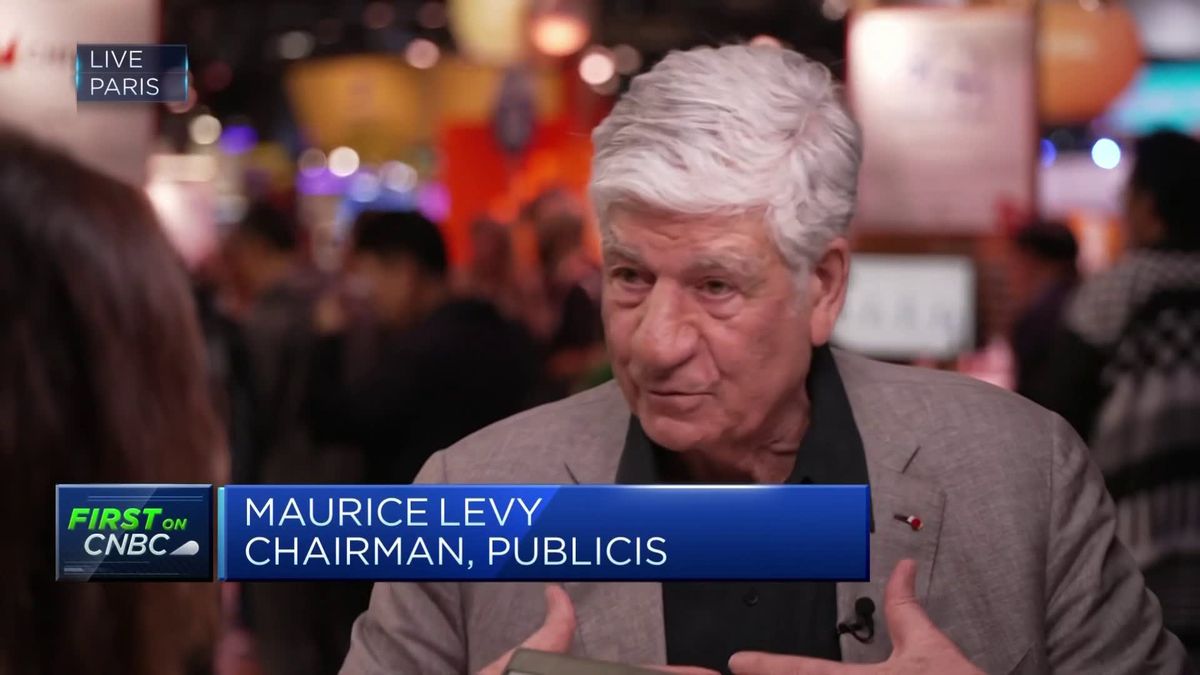 AI will power the stock market for the next decade, former Cisco CEO says 2 AI is 'undoubtedly killing some jobs,' Publicis chairman Maurice Lévy says