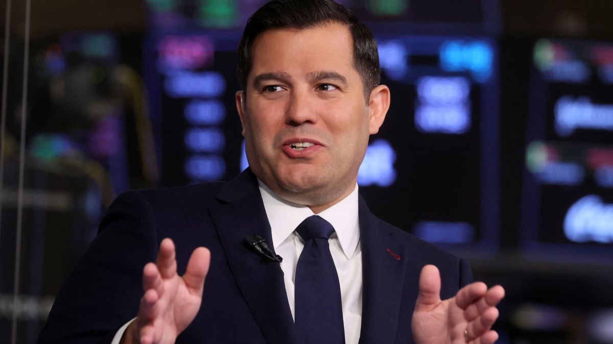 Online trading platform Webull soars 375% in second day on market after SPAC merger
