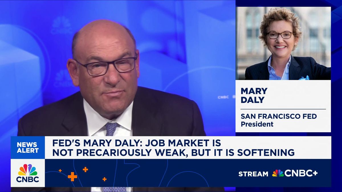 Wage growth is doing something odd in 2025 — the last time it happened was around the Great Recession 1 Fed's Mary Daly: Job market is not precariously weak, but it is softening