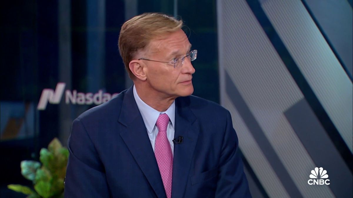 Corning shares pop 12% as AI boom drives stronger-than-expected demand for equipment 1 Corning CEO Wendell Weeks on raising Q2 guidance: See both cyclical and secular trends converging