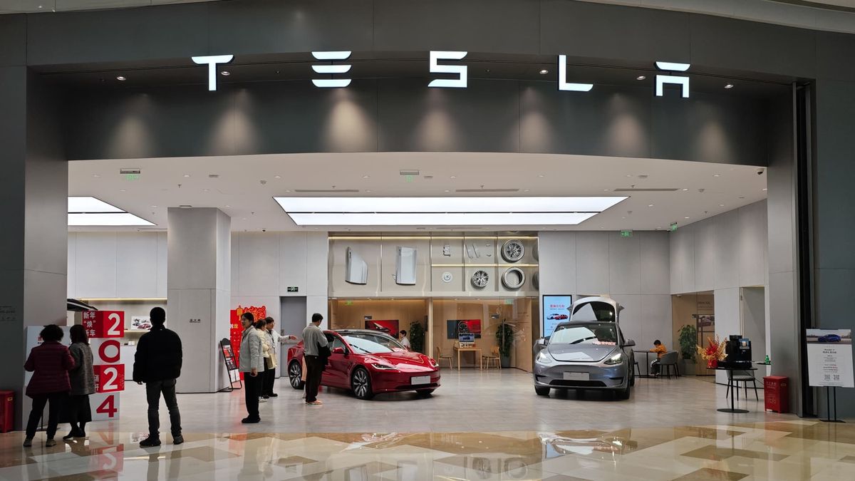 Don’t rate Tesla’s Full Self Driving too highly, tech investor says: ‘By no means autonomous driving’ Don’t rate Tesla’s Full Self Driving too highly, tech investor says: ‘By no means autonomous driving’