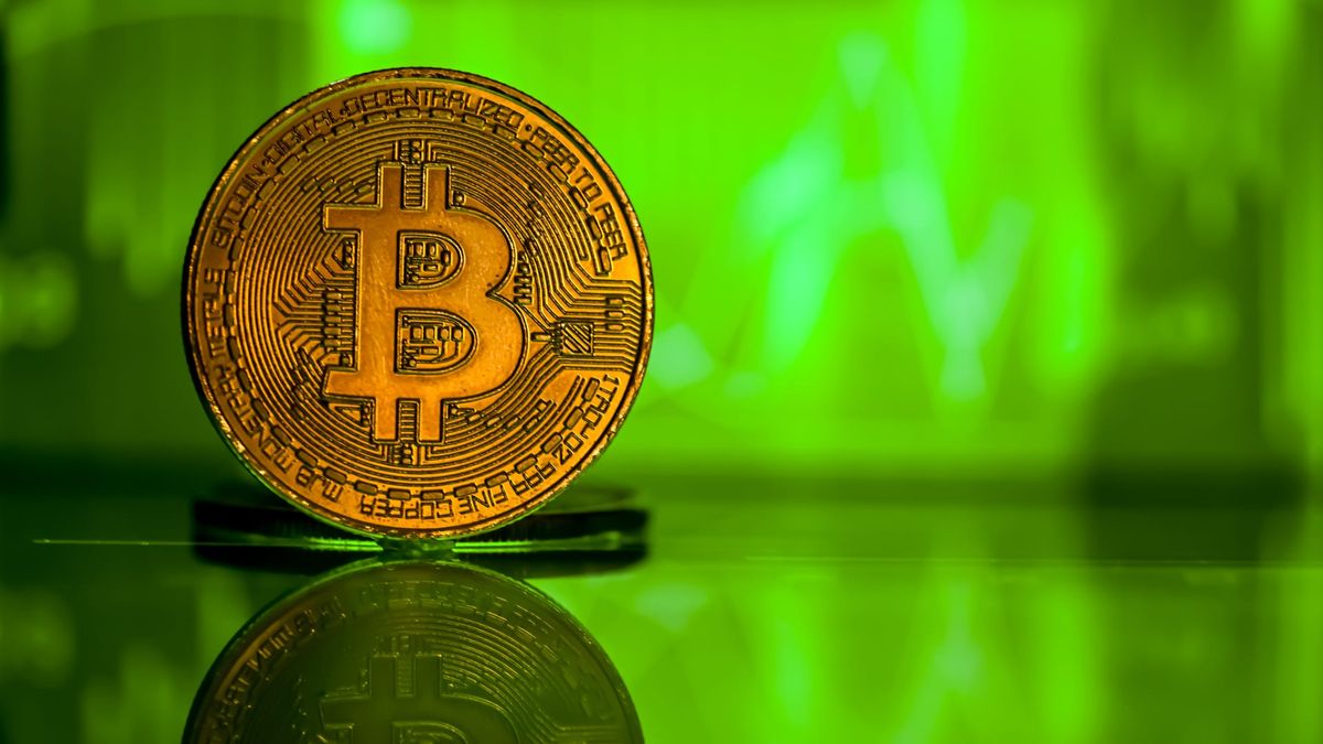 Bitcoin approaches 0,000 again as a cool inflation reading fuels risk appetite Bitcoin approaches 0,000 again as a cool inflation reading fuels risk appetite