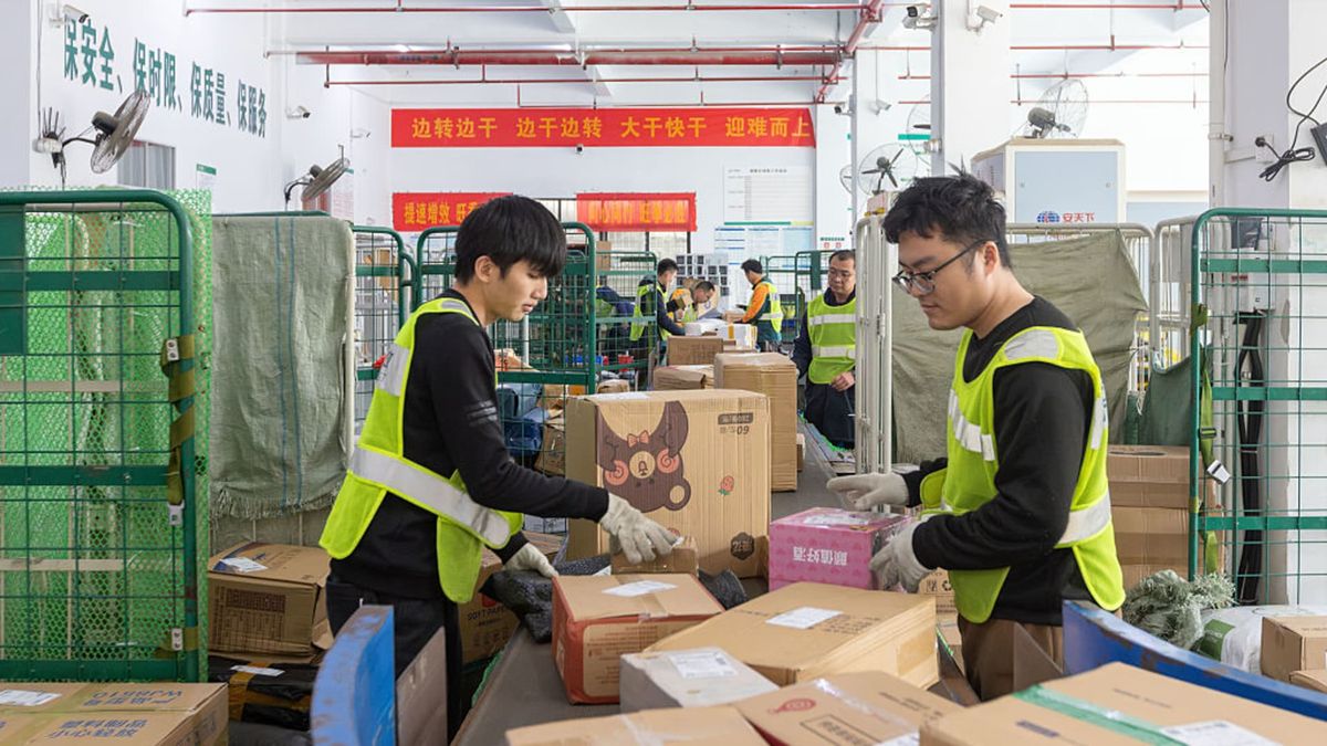 Holiday spending, export demand drive China’s economic momentum as Iran war headwinds loom