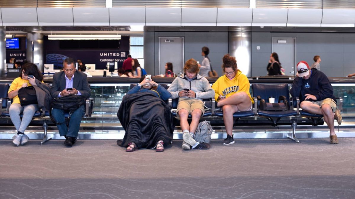 Why it’s time to take warnings about using public Wi-Fi, in places like airports, seriously Why it’s time to take warnings about using public Wi-Fi, in places like airports, seriously