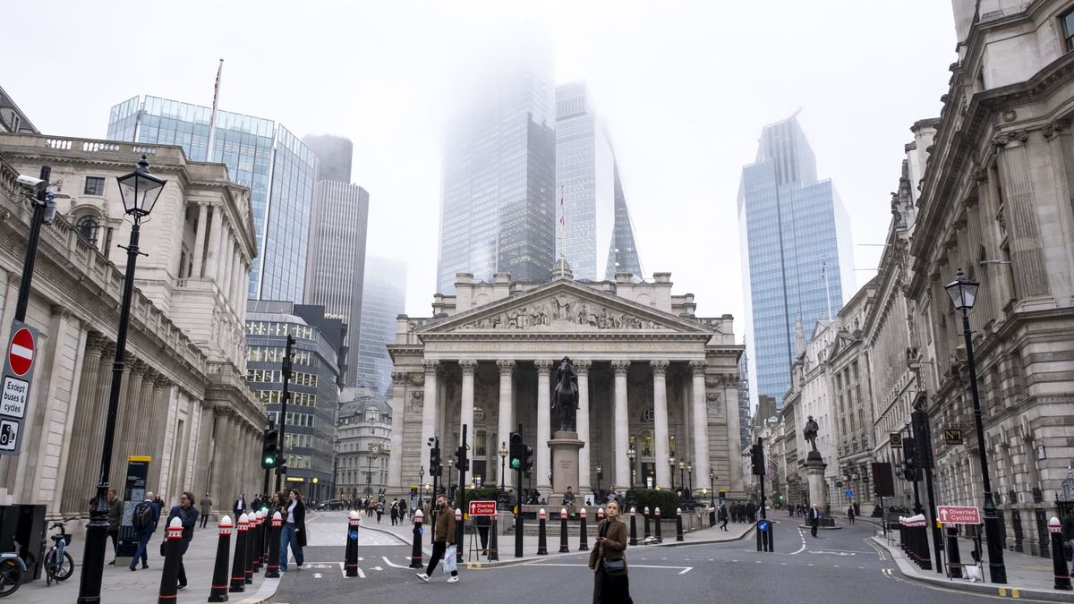 Britain’s car finance industry is in crisis – with banks bracing for billions in payouts Britain’s car finance industry is in crisis – with banks bracing for billions in payouts