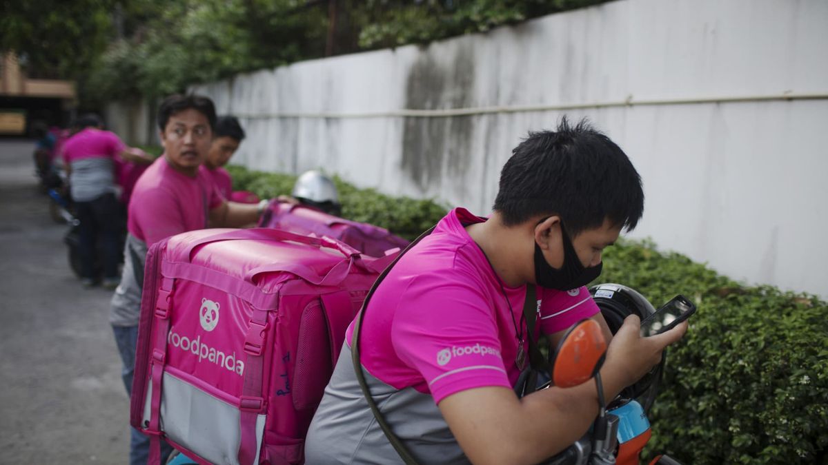 Foodpanda confirms layoffs, says it’s in talks to sell part of Asia food delivery business