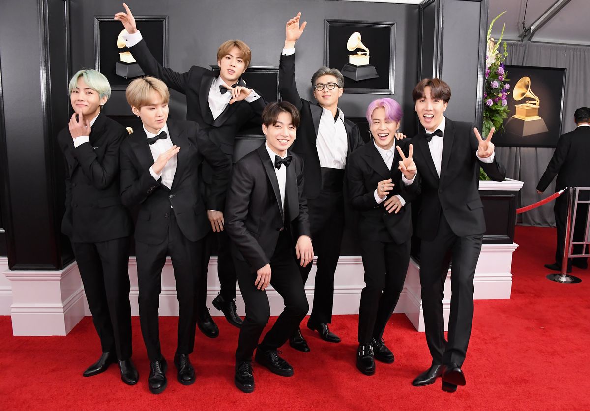 K-pop stocks have sold off this year, but Goldman sees a turnaround 2 Here's why America is suddenly obsessed with BTS