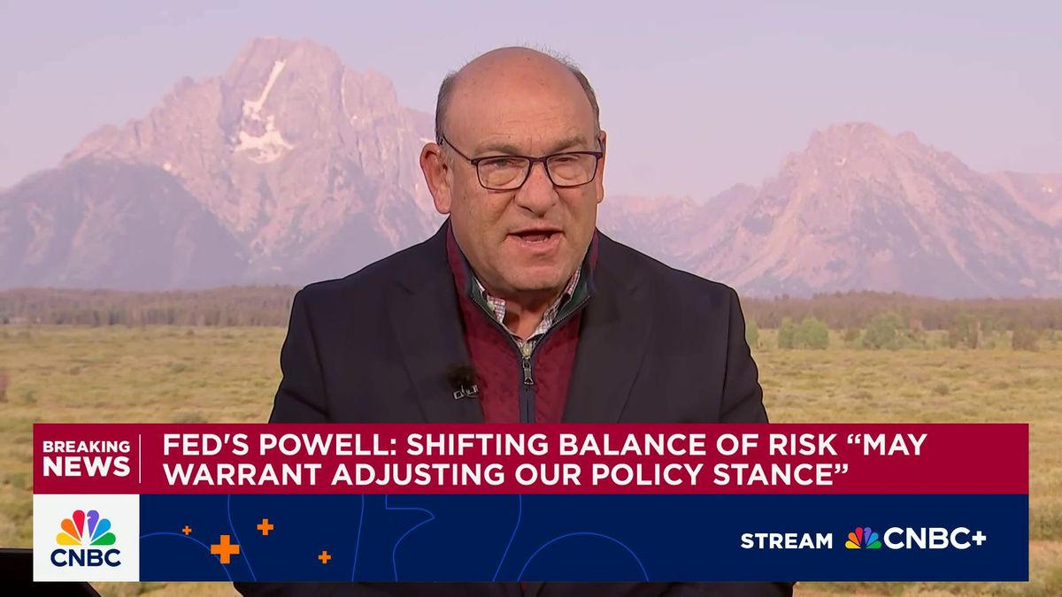 Powell indicates conditions 'may warrant' interest rate cuts as Fed proceeds 'carefully' 1 Fed Chair Powell: Shifting balance of risk 'may warrant adjusting our policy stance'