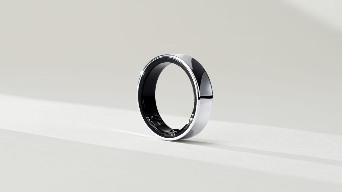 Samsung debuts a ‘smart ring’ with health-tracking features — its first foray into the product category Samsung debuts a ‘smart ring’ with health-tracking features — its first foray into the product category