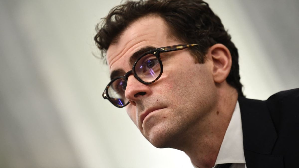 Instagram chief likens social media addiction to being hooked on a Netflix show in trial testimony