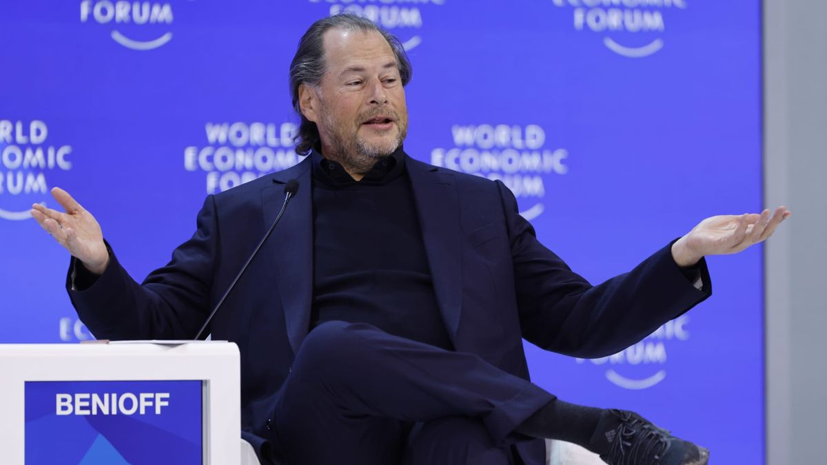 Salesforce beats on earnings but forecasts single-digit revenue growth for the year Salesforce beats on earnings but forecasts single-digit revenue growth for the year