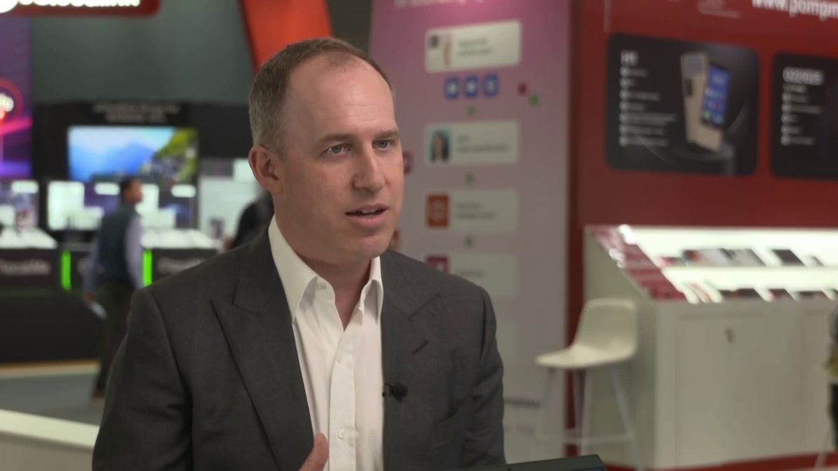 Telcos race to transition from 'dumb pipes' to tech players with help from AI 3 Imperative that Western world leads on AI, says Bret Taylor