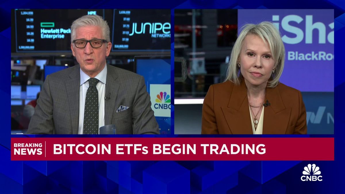 BlackRock's ETF chief says 75% of its bitcoin buyers are crypto fans new to Wall Street 1 The Bitcoin ETF wrapper will help investors manage risks, says BlackRock's Samara Cohen