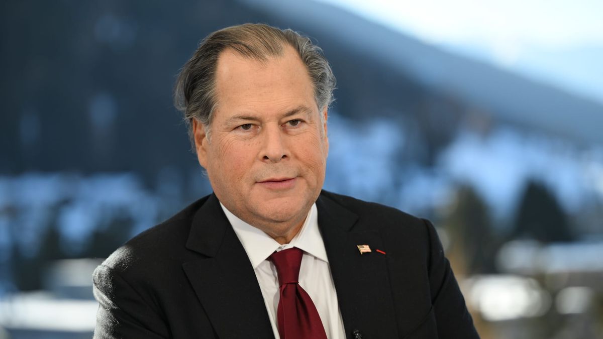 Salesforce employees call on CEO Benioff to cancel ICE ‘opportunities’