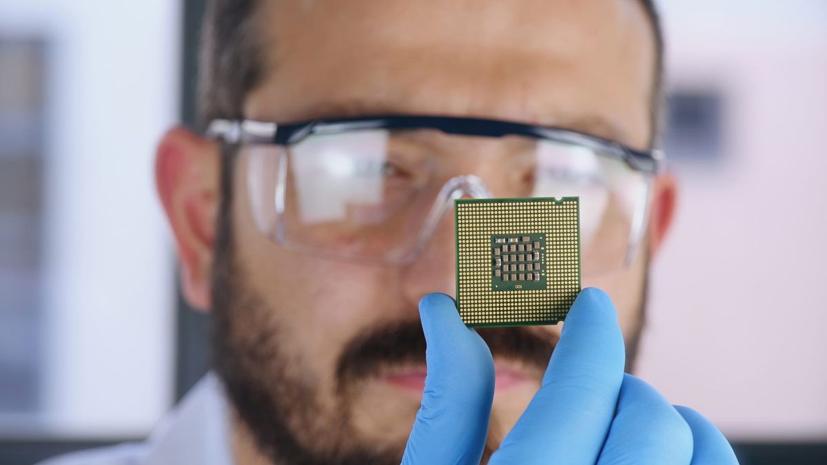 Major global chip stocks rally on Micron’s surge; ASML up 4%
