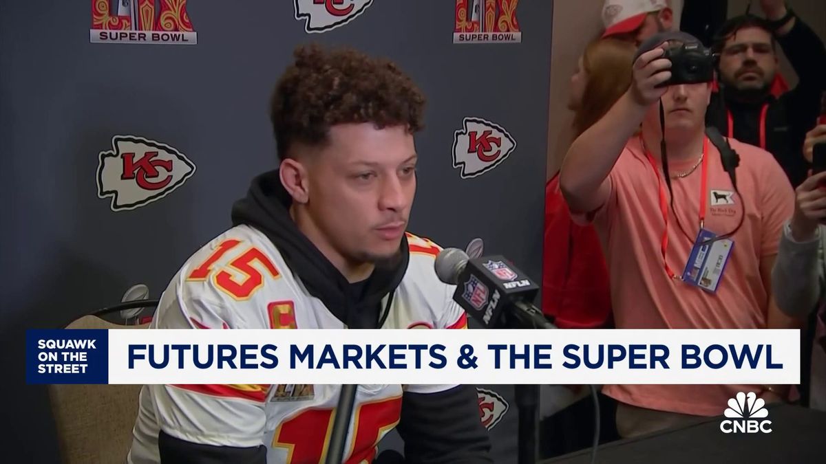 Super Bowl 59 live updates: Chiefs, Eagles, Kendrick and star-studded commercials 9 Americans expected to bet $1.39B legally on the Super Bowl