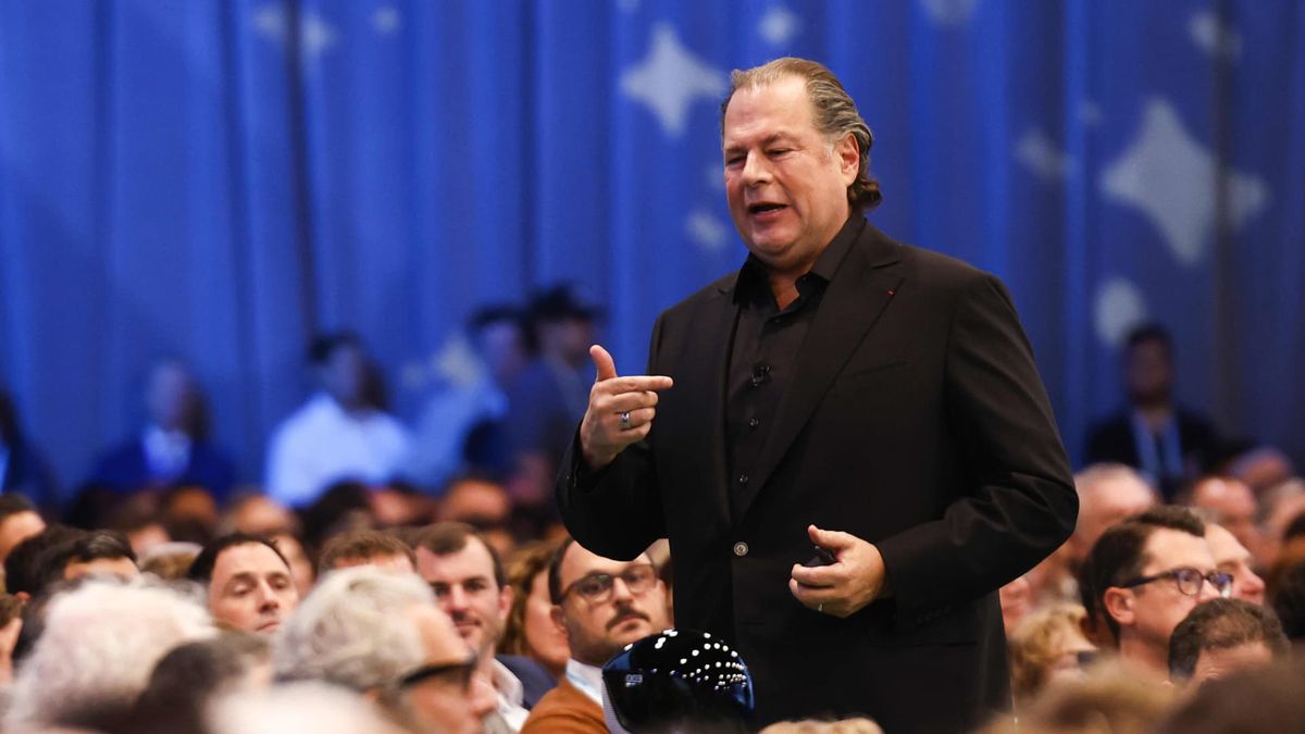 Salesforce CEO apologizes for saying Trump should send National Guard to San Francisco