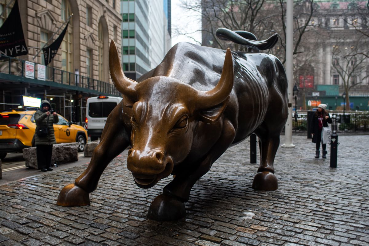 Financial CEOs are weighing in on the state of the economy 1 Executives from JPMorgan Chase, BlackRock and more talk rate cuts, the consumer and the economy