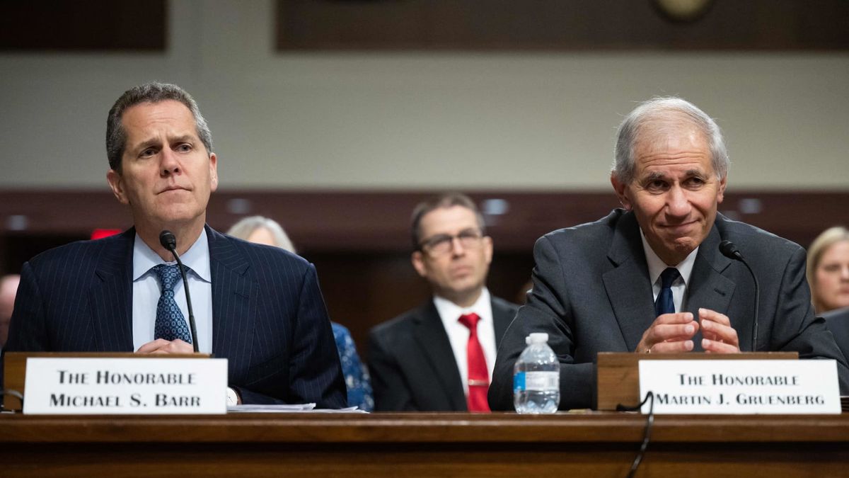 Regulators unveil sweeping changes to capital rules for banks with 0 billion or more in assets