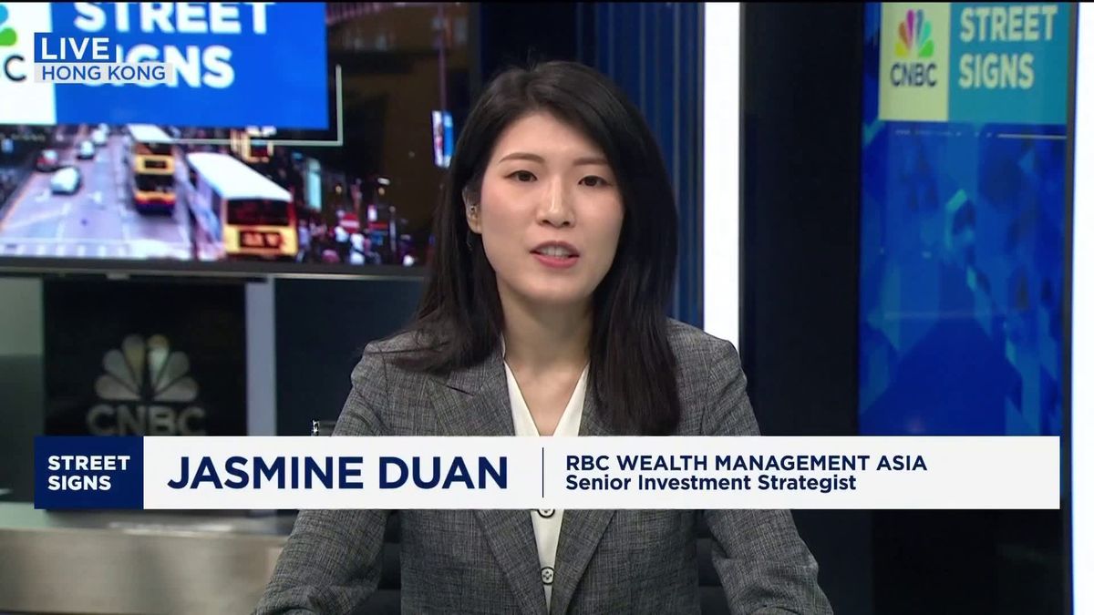 China's bond market intervention reveals financial stability worries 1 Strategist explains why loan growth will be slow without China's property sector stabilizing