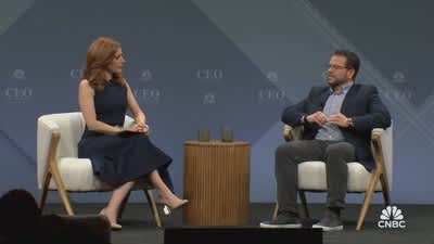 Australia is trying to enforce the first teen social media ban. Governments worldwide are watching. 3 Pinterest CEO on using AI to reduce social media harms