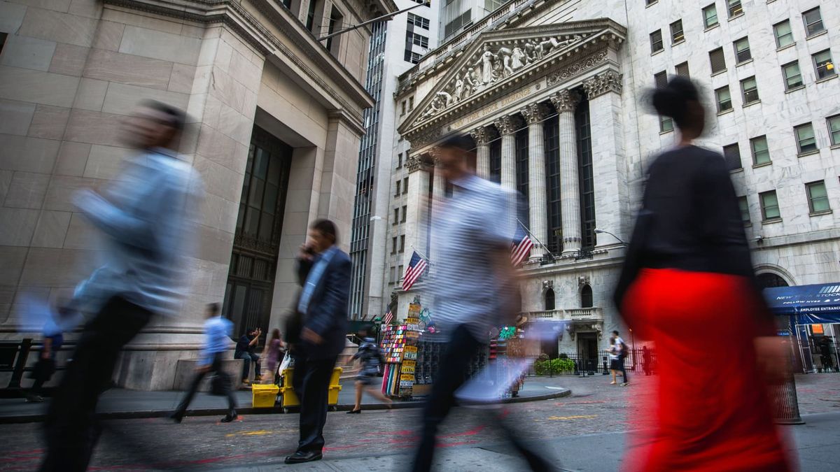 Big banks are quietly cutting thousands of employees, and more layoffs are coming Big banks are quietly cutting thousands of employees, and more layoffs are coming