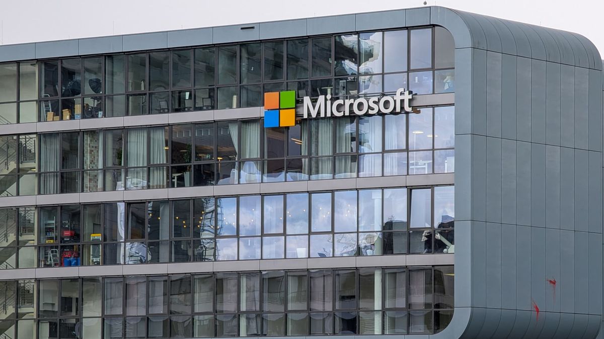 Microsoft fixes Outlook email issues