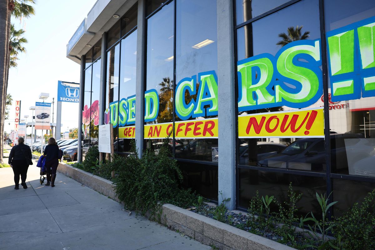 Poor resale values of EVs threaten adoption, warn some experts 1 Why used EV prices are falling