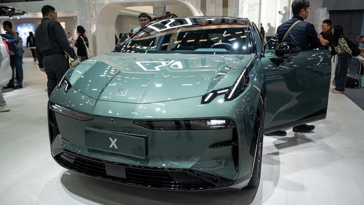 More Chinese EV makers debut in Singapore as the city-state boosts adoption with incentives, more charging points More Chinese EV makers debut in Singapore as the city-state boosts adoption with incentives, more charging points