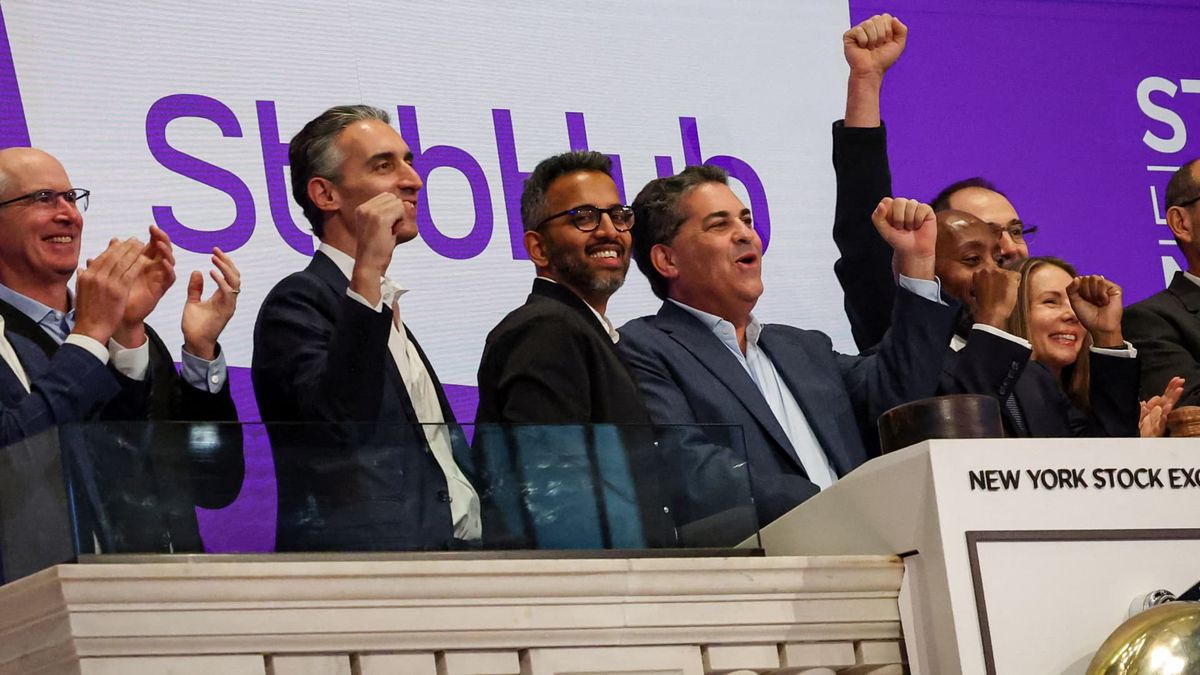 StubHub’s stock opens at .35 in NYSE debut after ticket seller’s long-awaited IPO