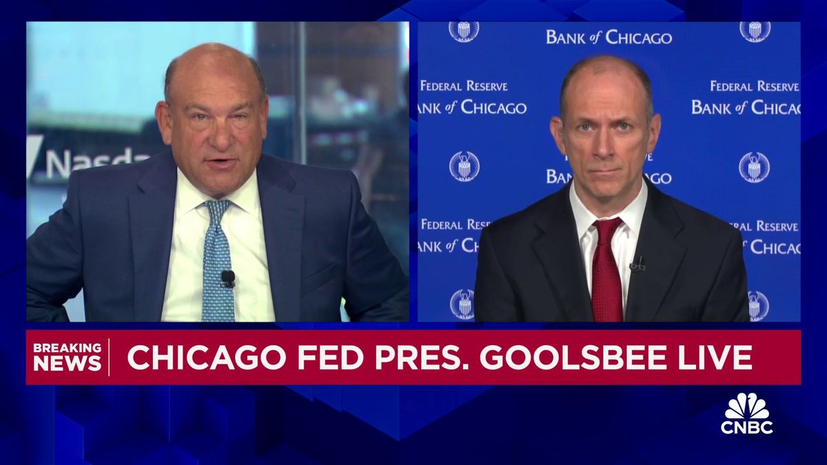 Chicago Fed President Goolsbee says if economy deteriorates, Fed will 'fix it' 1 Chicago Fed President Austan Goolsbee: If conditions start to deteriorate, the Fed will 'fix it'