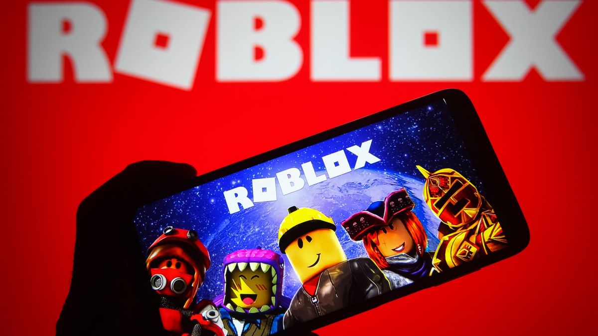 Roblox shares drop 21% after company misses estimates on top and bottom line Roblox shares drop 21% after company misses estimates on top and bottom line