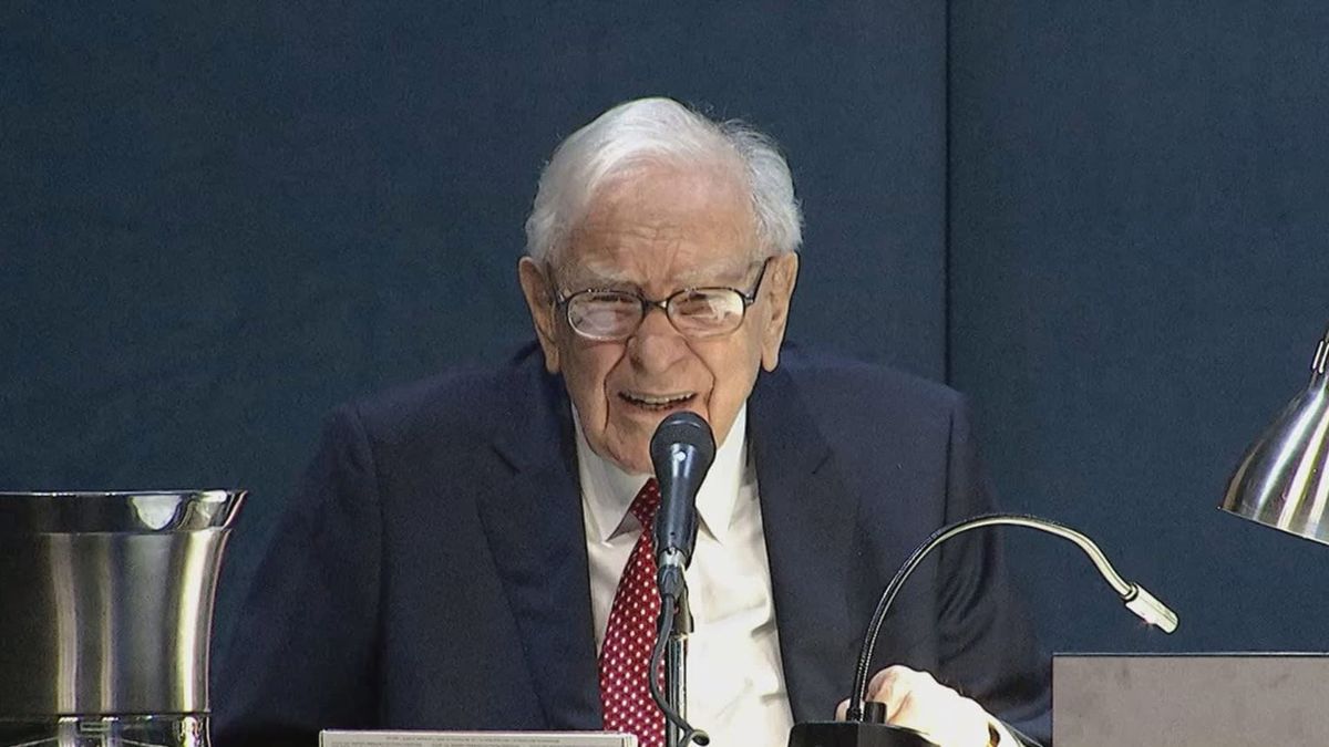 Buffett says Berkshire sold its entire Paramount stake: ‘We lost quite a bit of money’ Buffett says Berkshire sold its entire Paramount stake: ‘We lost quite a bit of money’