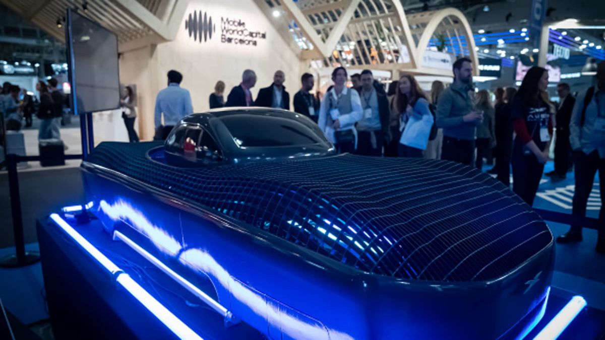 SpaceX-backed startup says preorders for its 0,000 futuristic flying car have reached 2,850