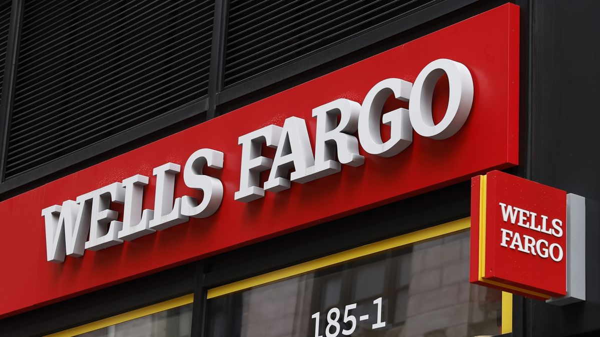 Wells Fargo shares jump after earnings top Wall Street expectations Wells Fargo shares jump after earnings top Wall Street expectations