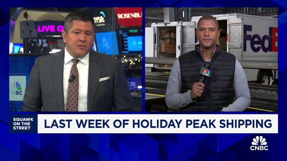 How much money does Mariah Carey make from 'All I Want For Christmas Is You'? 'It's a lot,' music expert says 1 106 million packages shipped per day between Thanksgiving and Christmas