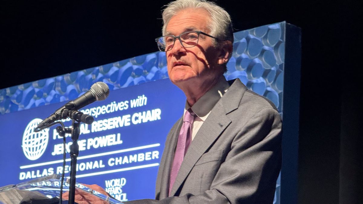 Powell says the Fed doesn’t need to be ‘in a hurry’ to reduce interest rates