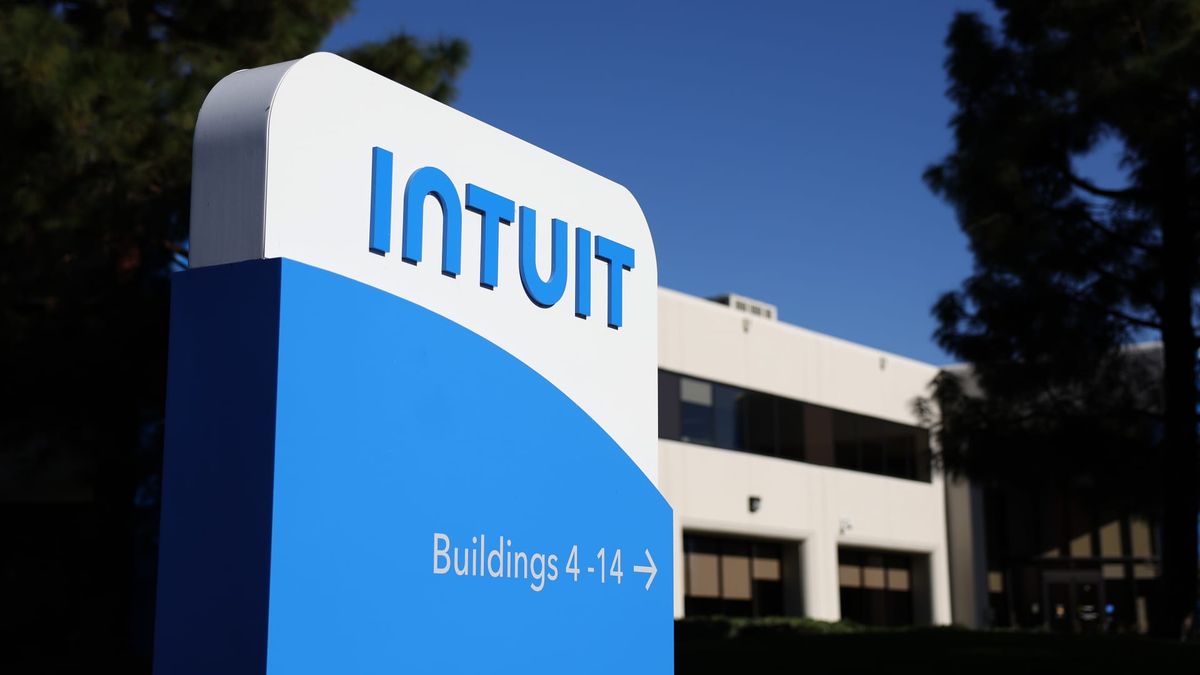 Intuit shares pop 8% on earnings beat, rosy guidance