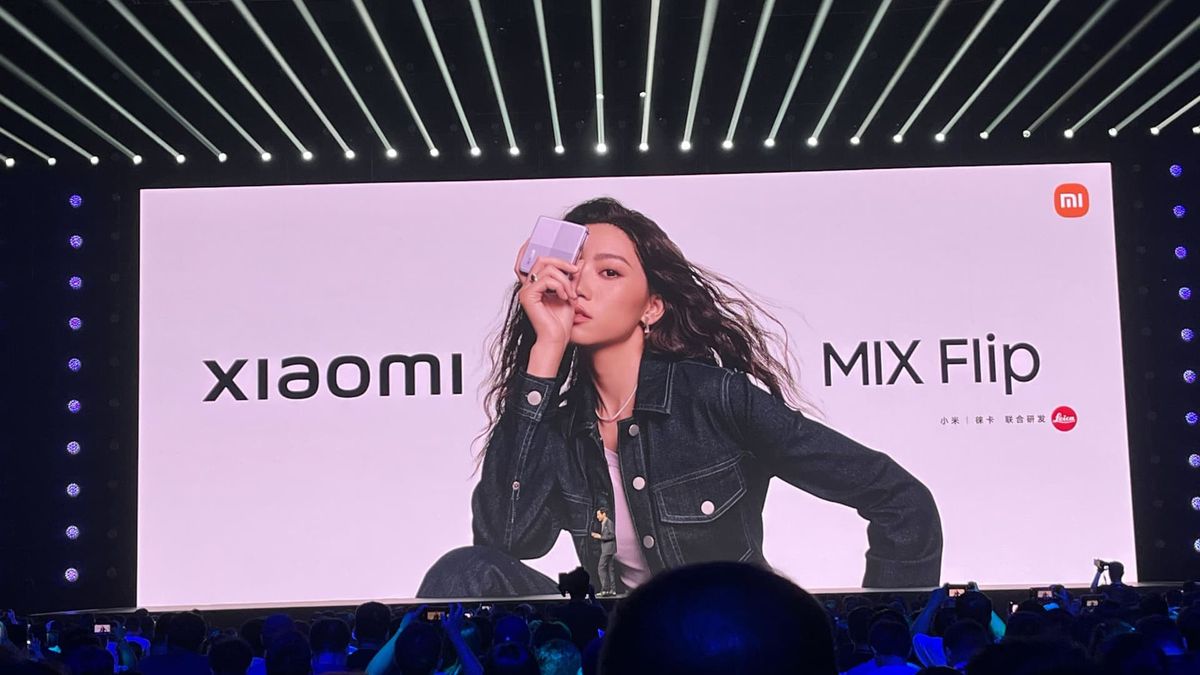 Xiaomi launches first flip phone at just over 0, with a portable printer Xiaomi launches first flip phone at just over 0, with a portable printer