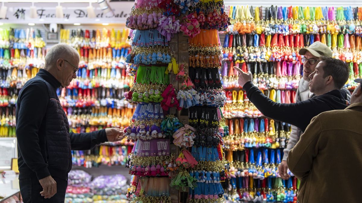 U.S. tariff uncertainty puts China-made Christmas presents in question