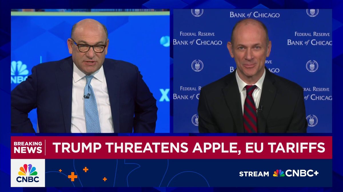 Goolsbee says Fed now has to wait longer before moving rates because of trade policy uncertainty 1 Chicago Fed President Goolsbee: Bar is higher for Fed action as we await clarity on trade policy