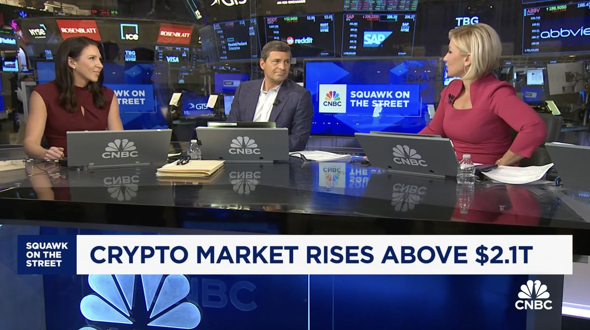 Goldman Sachs jumps into bitcoin ETFs and one hedge fund gets bullish on miners 2 Bitcoin bounces back