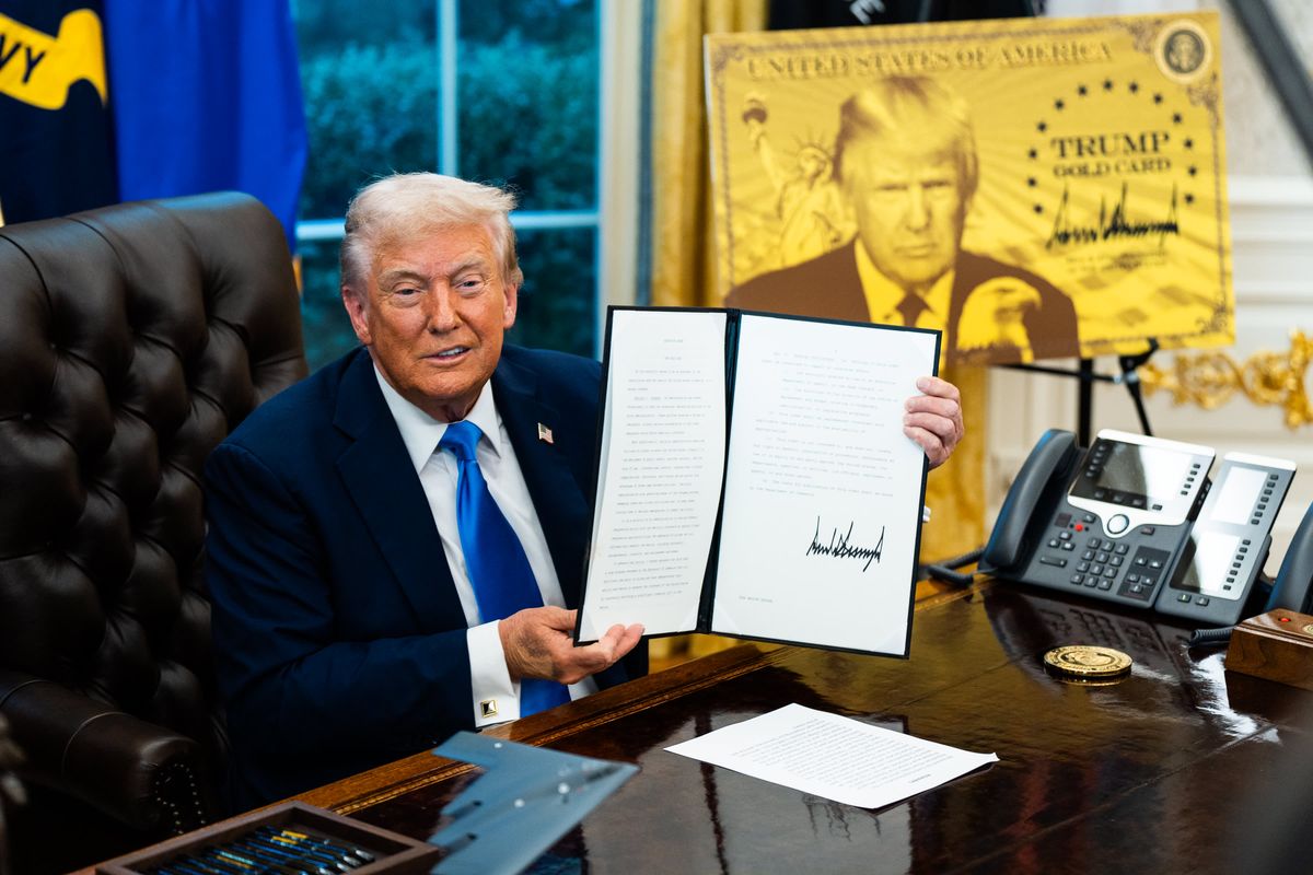 Jamie Dimon issues rare CEO criticism of Trump's immigration policy: 'I don’t like what I’m seeing' 1 What Trump's $100K H-1B visa fee means for Big Tech