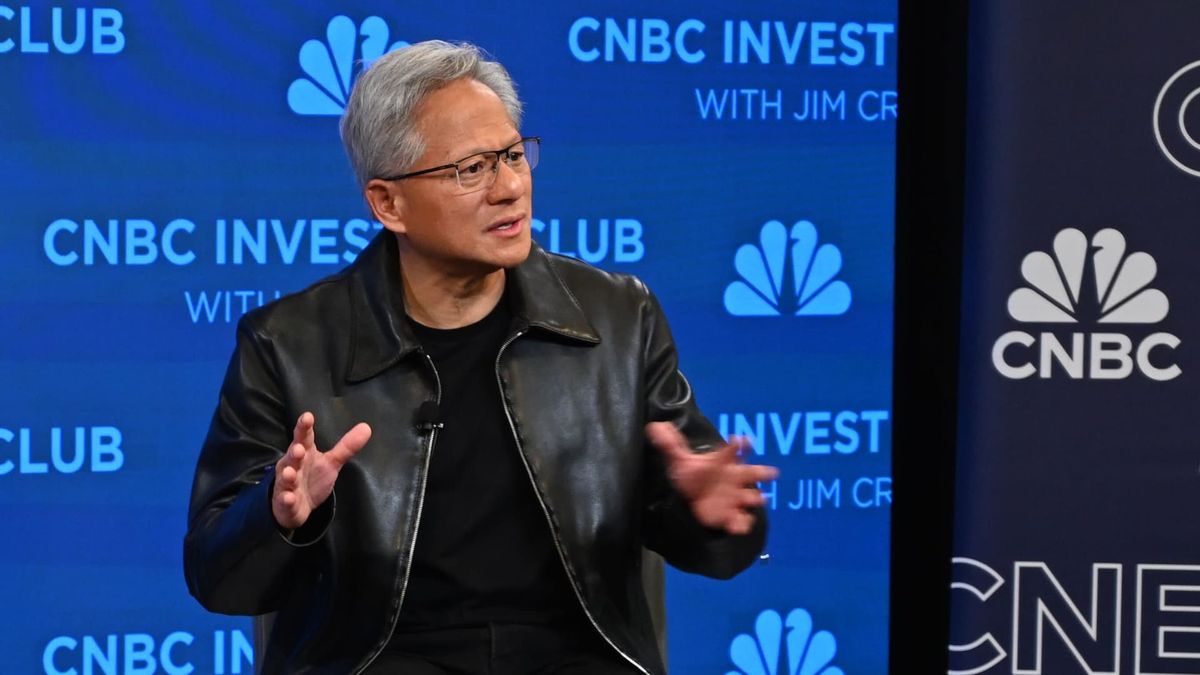 Nvidia’s Huang says he’s surprised AMD offered 10% of the company in ‘clever’ OpenAI deal
